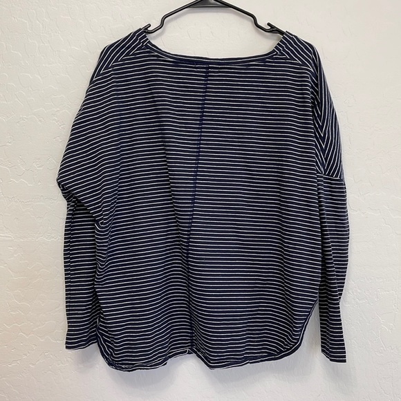 Mod Ref - Women’s Medium Navy Blue & White Long Sleeve Casual Button Down - Picture 7 of 7